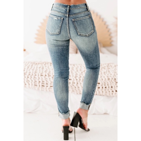 PRICE DROP Allie Mid-Rise Vintage Wash Distressed Skinny Jeans - Picture 3 of 4